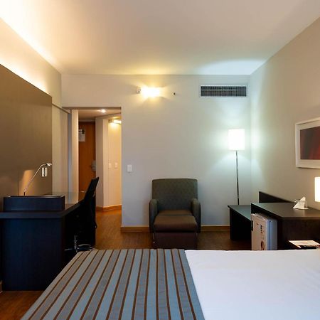 Sol Alphaville Hotel & Residence Баруэри Экстерьер фото