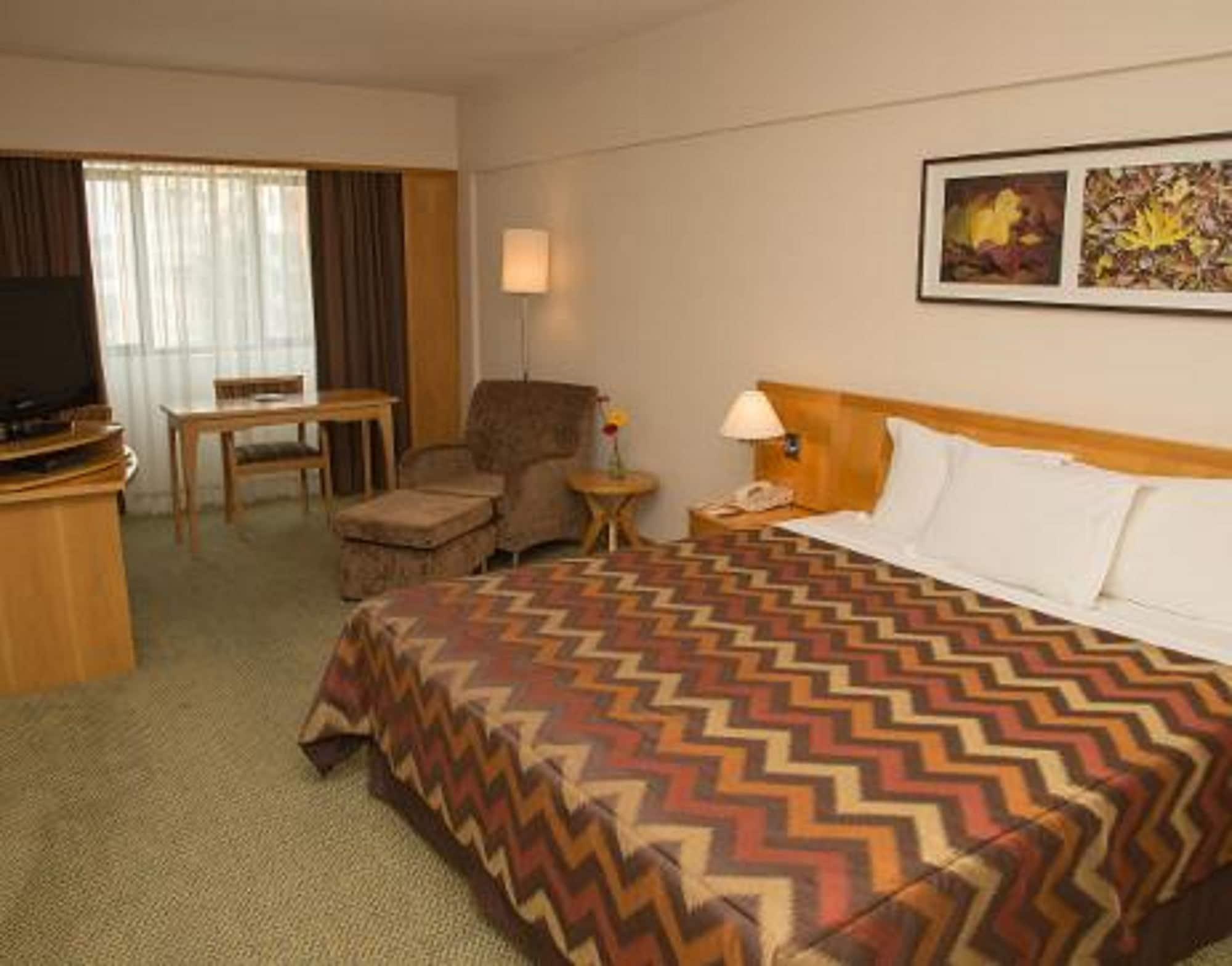 Sol Alphaville Hotel & Residence Баруэри Экстерьер фото