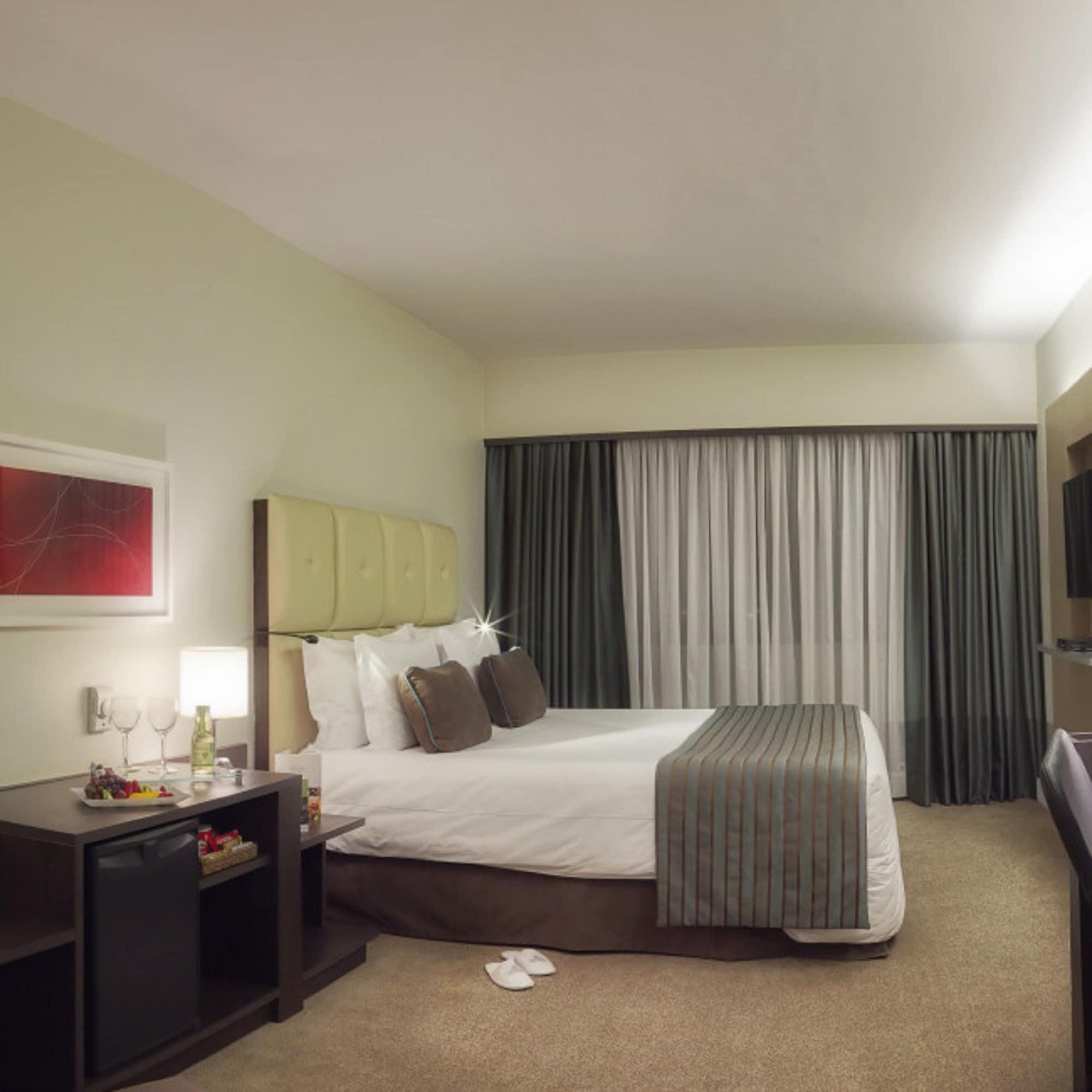 Sol Alphaville Hotel & Residence Баруэри Экстерьер фото