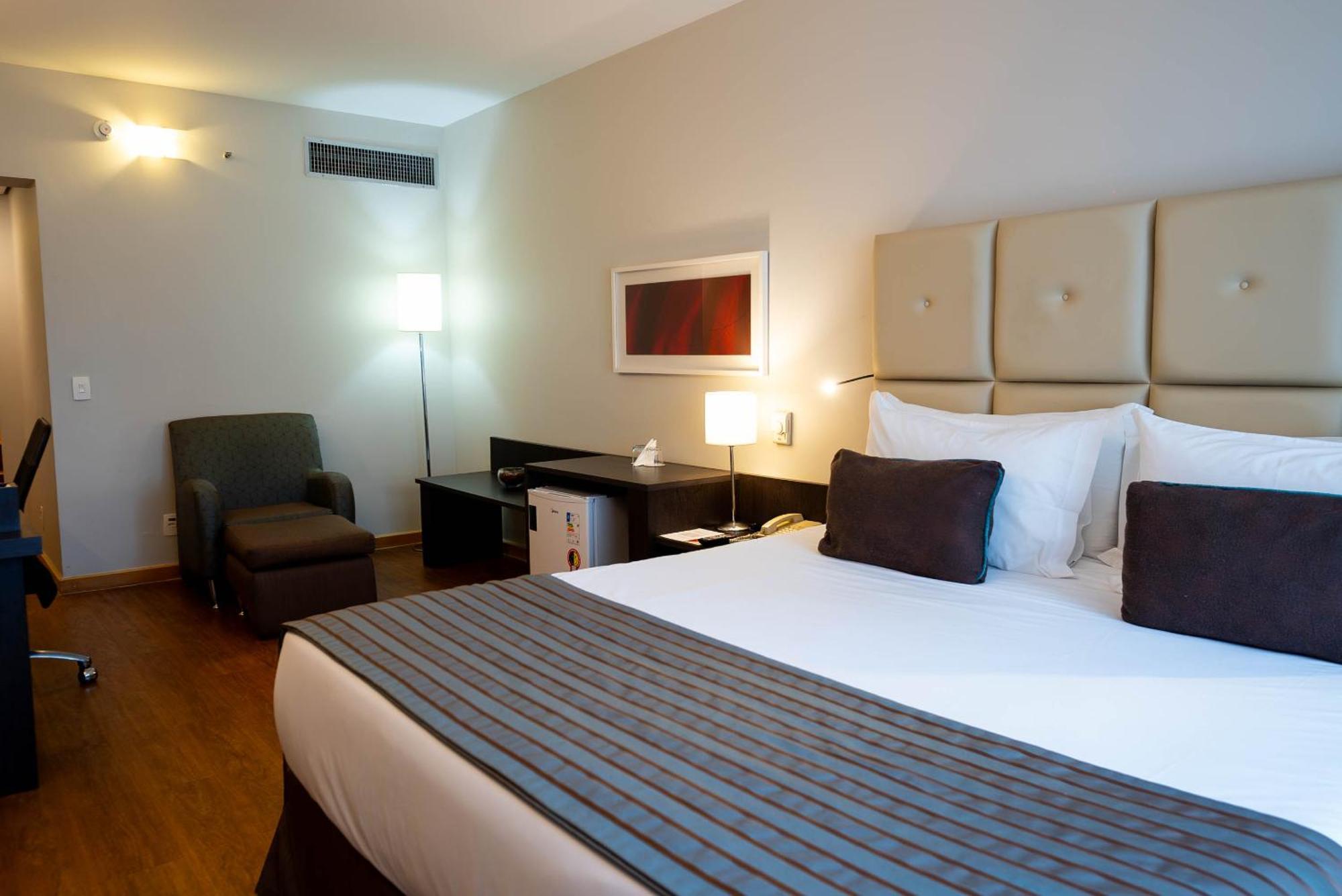 Sol Alphaville Hotel & Residence Баруэри Экстерьер фото